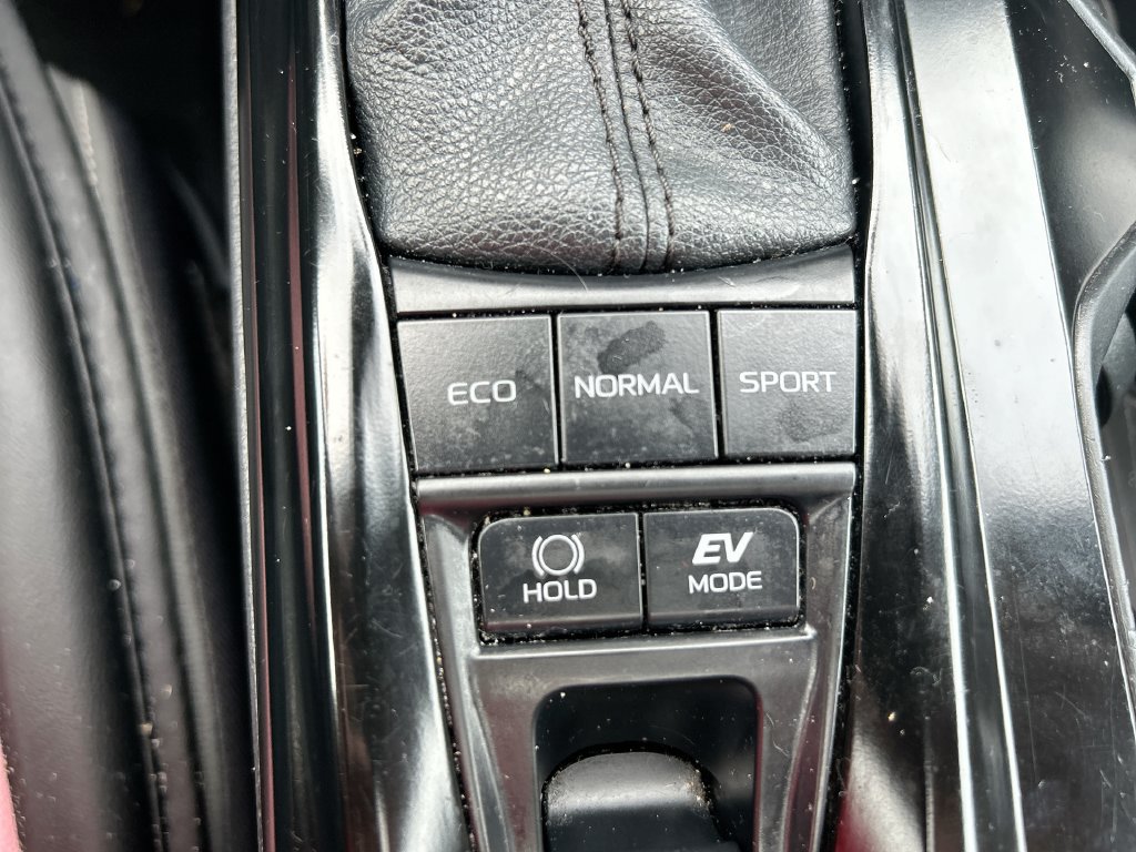 Used 2025 Toyota Camry SE w/ Multimedia Upgrade Package FWD image 32