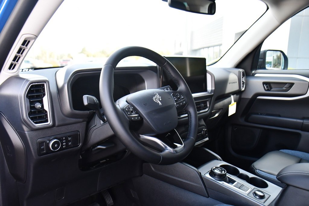 New 2025 Ford Bronco Sport Outer Banks w/ Outer Banks Tech Package+ image 11