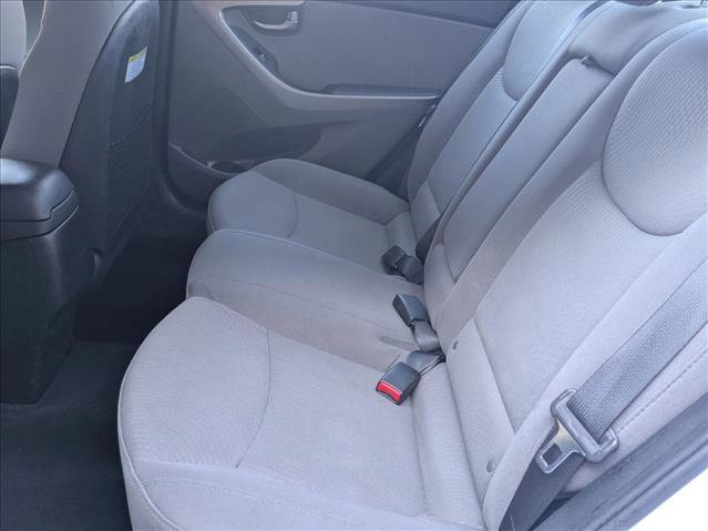 Used 2016 Hyundai Elantra SE w/ Option Group 02 image 16