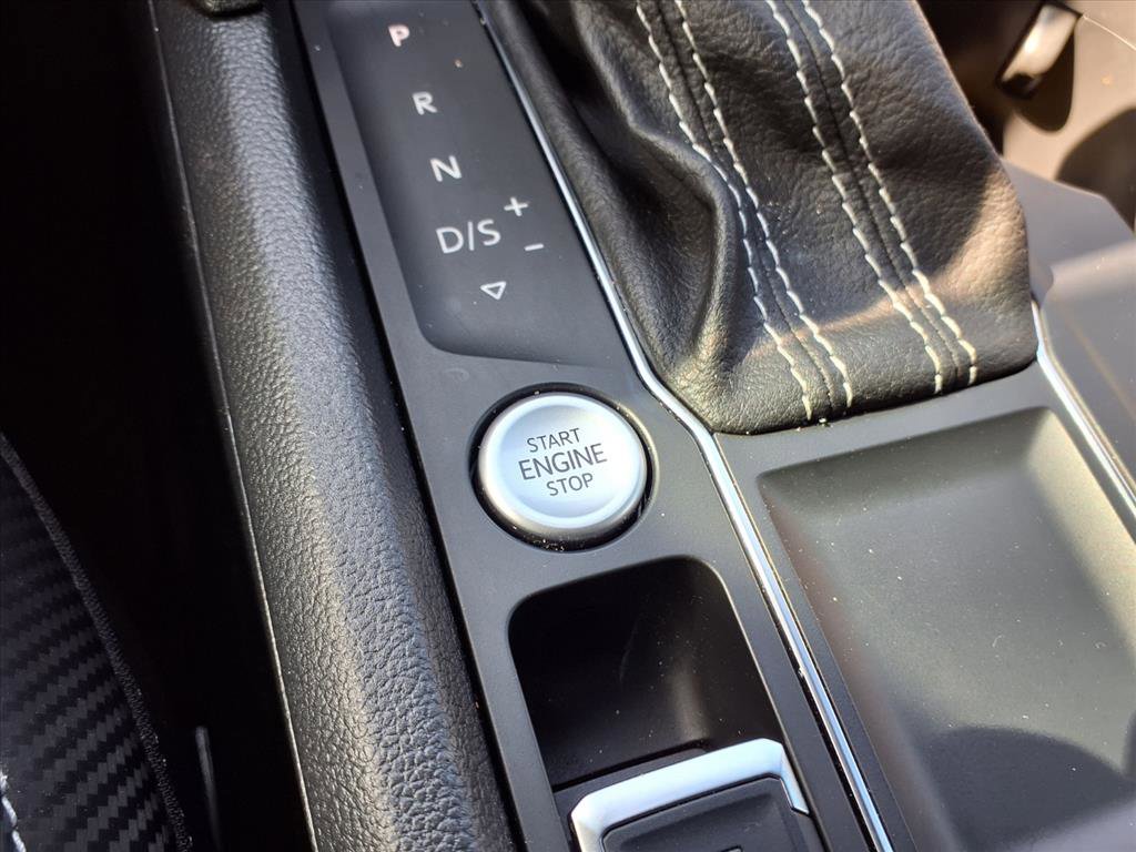 Used 2021 Volkswagen Atlas Cross Sport SE image 10