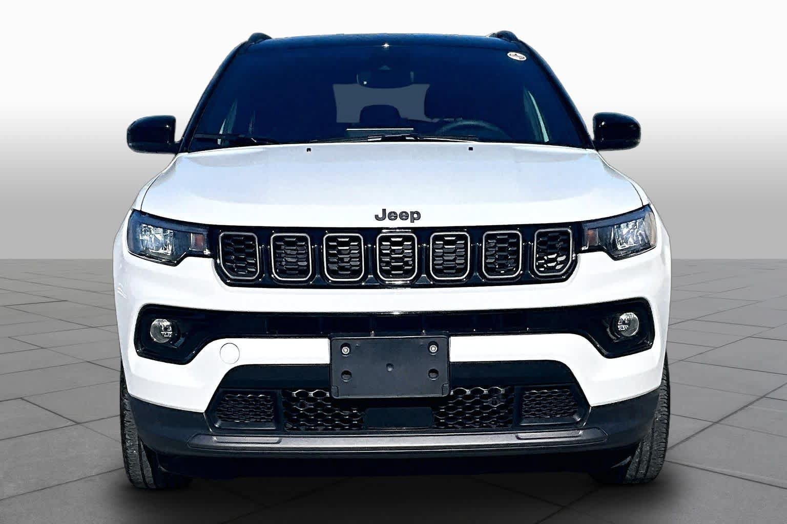 Used 2026 Jeep Compass Limited AWD/4WD image 4