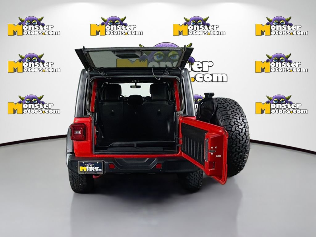 Used 2020 Jeep Wrangler Unlimited Rubicon w/ Dual Top Group AWD/4WD image 26