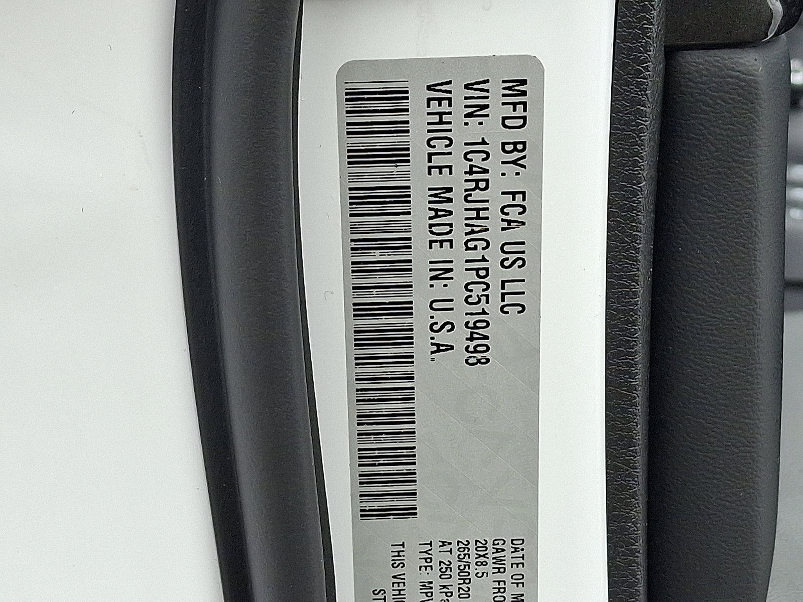 Used 2023 Jeep Grand Cherokee Altitude image 27