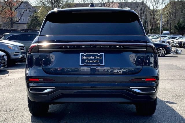 Used 2024 Lincoln Nautilus Reserve w/ Equipment Group 203A image 3