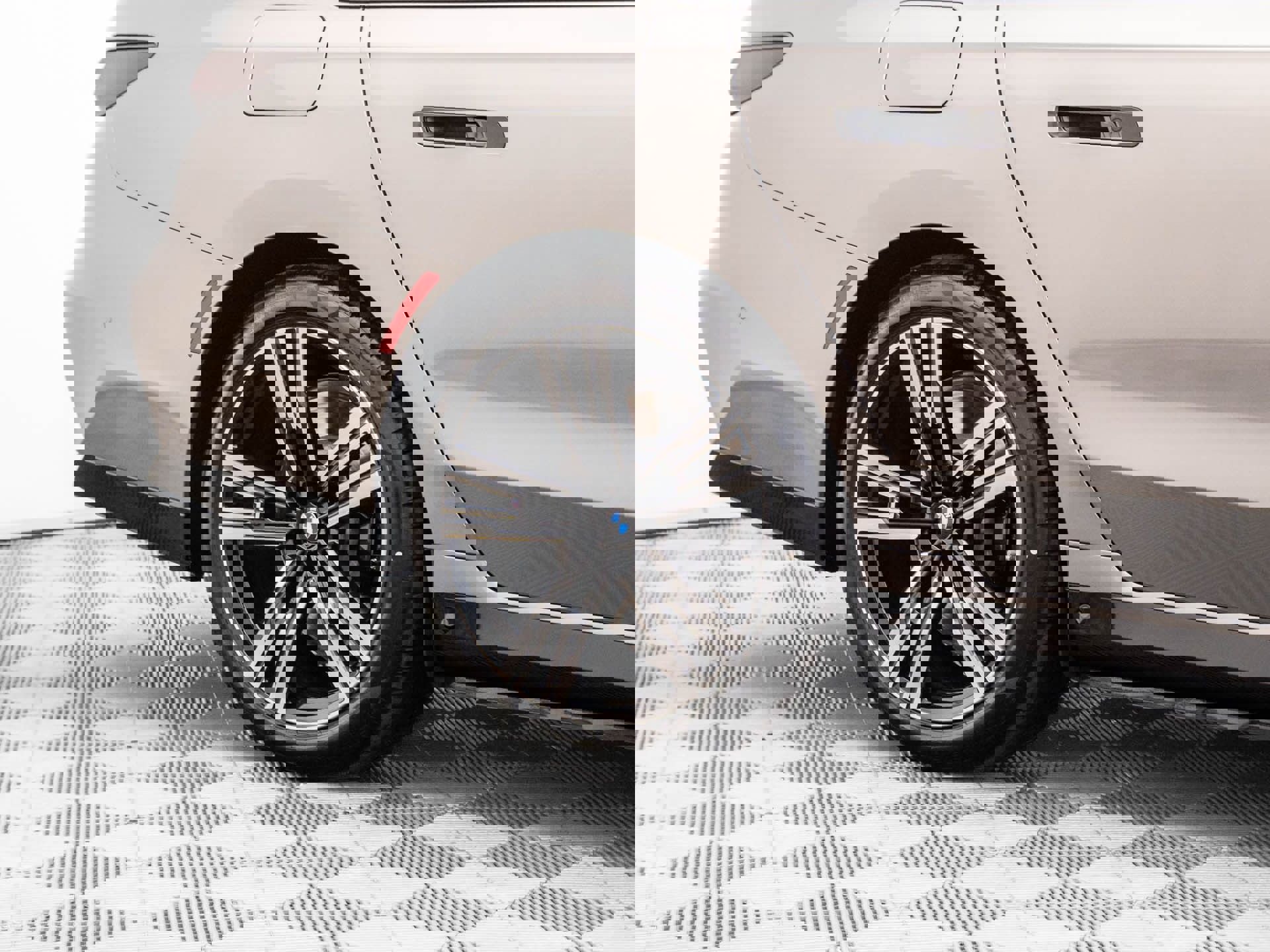 New 2026 BMW 750e xDrive w/ Executive Package image 45