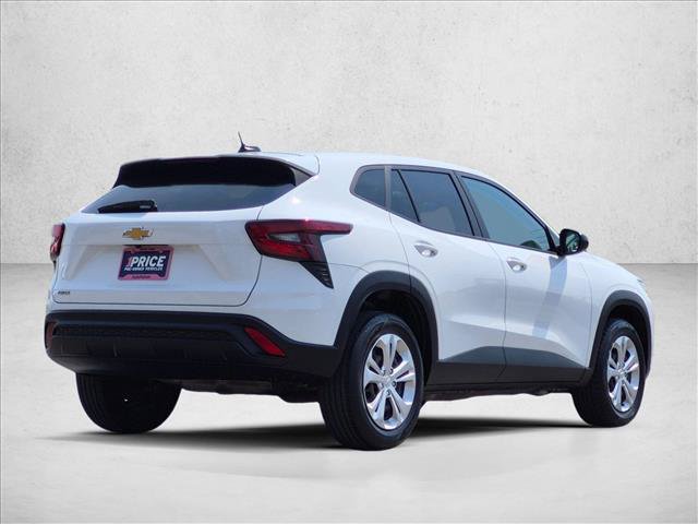 Used 2024 Chevrolet Trax LS w/ Driver Confidence Package FWD image 5