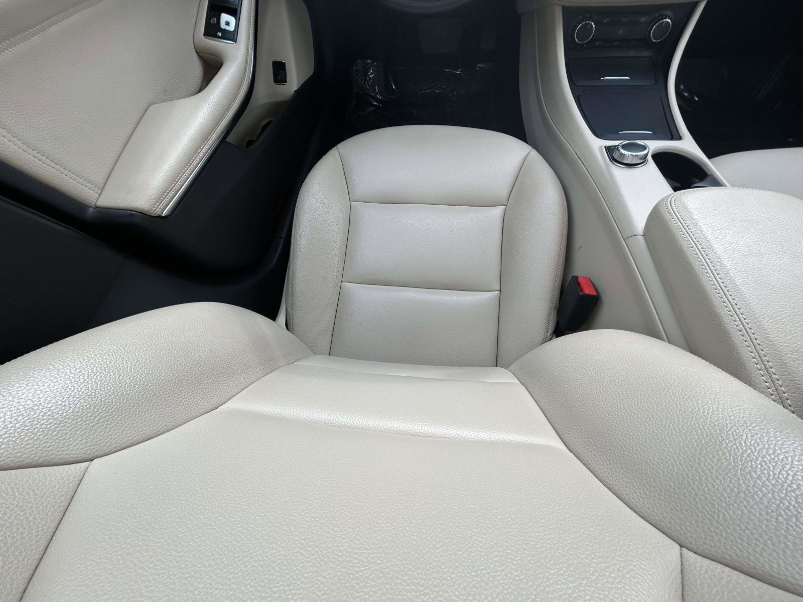 Used 2015 Mercedes-Benz GLA 250 4MATIC image 14