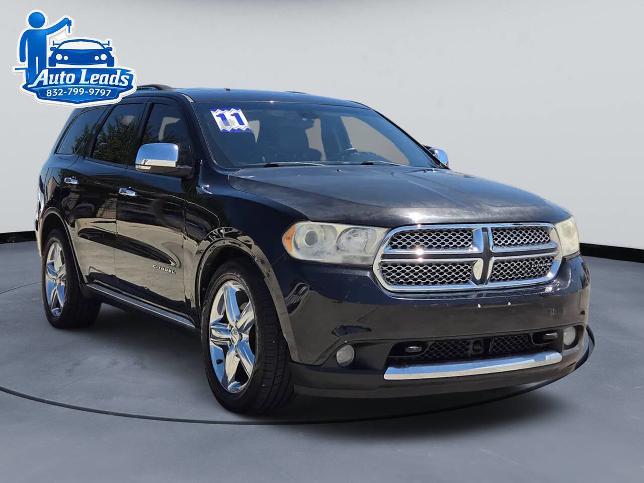 Used 2011 Dodge Durango Citadel w/ Trailer Tow Group IV AWD/4WD image 2