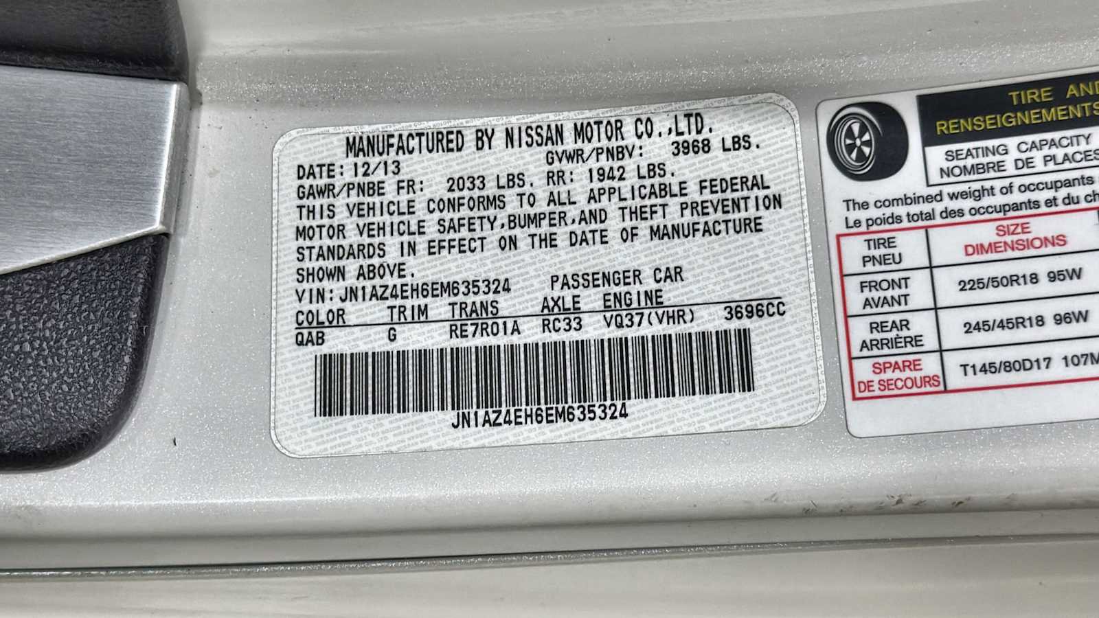 Used 2014 Nissan 370Z Coupe RWD image 11
