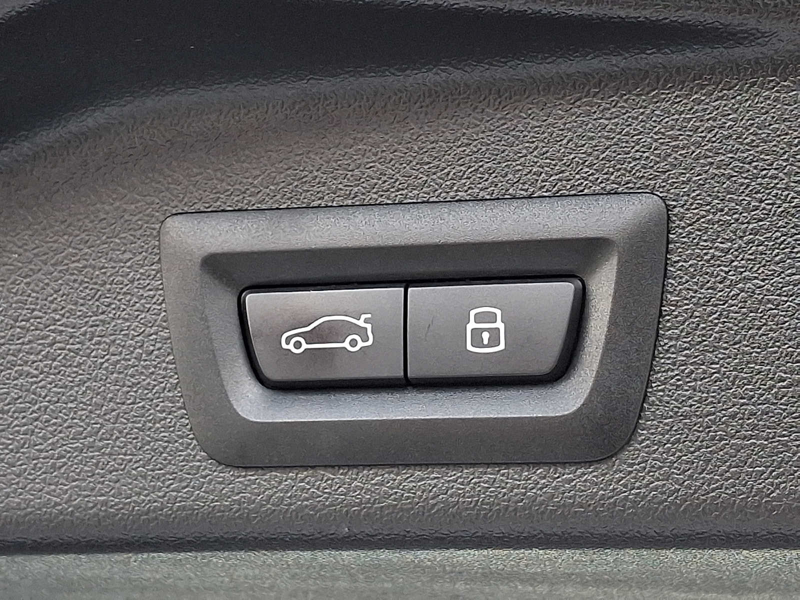 Used 2026 BMW X5 M60i AWD/4WD image 28