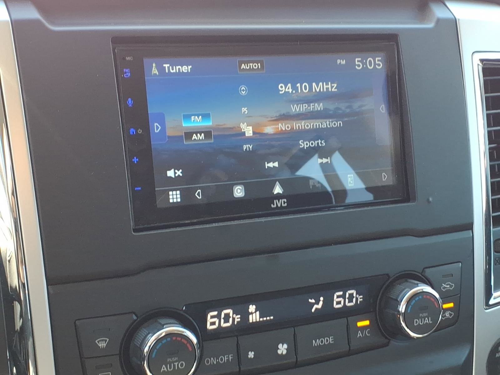 Used 2019 Nissan Titan SV w/ SV Convenience Package AWD/4WD image 21
