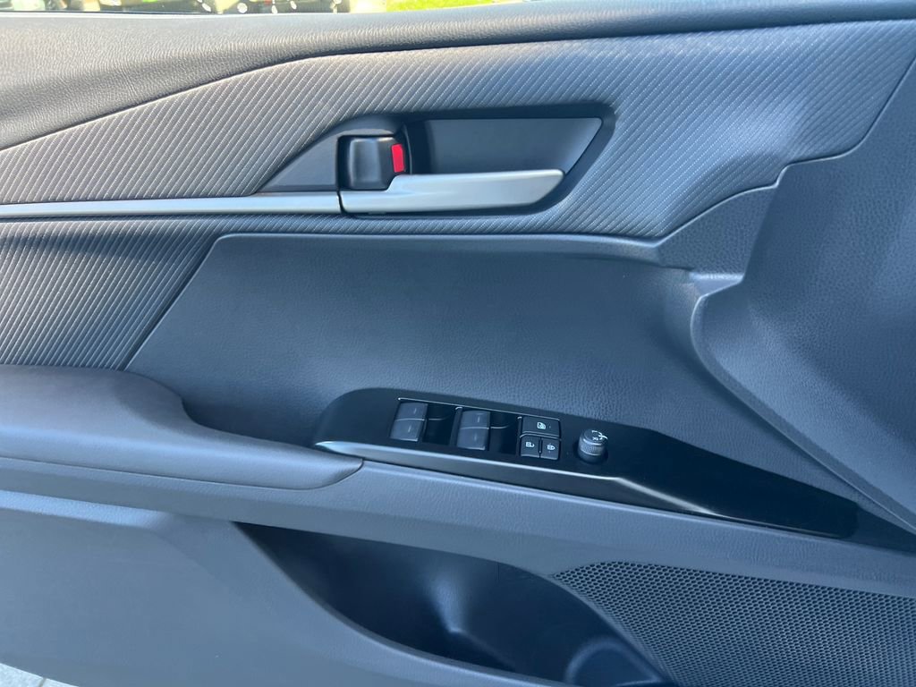 New 2026 Toyota Camry Hybrid AWD/4WD image 13
