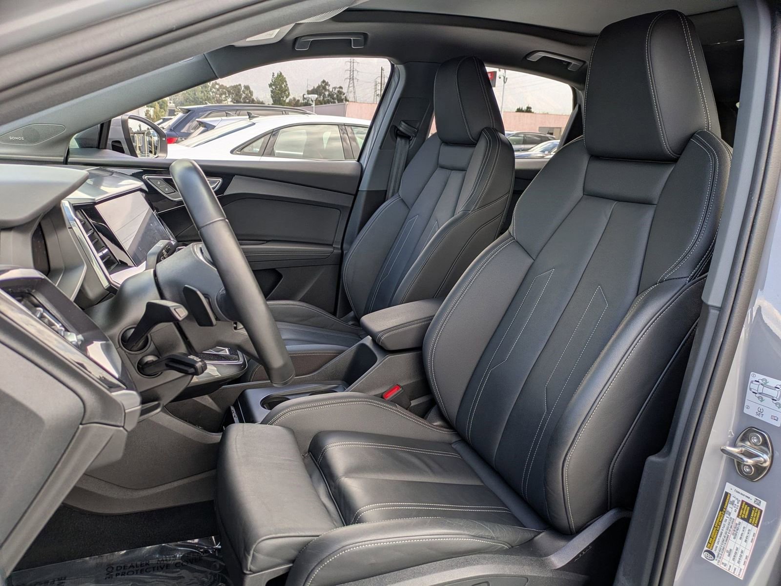 Used 2023 Audi Q4 e-tron Premium Plus w/ Premium Plus AWD/4WD image 30