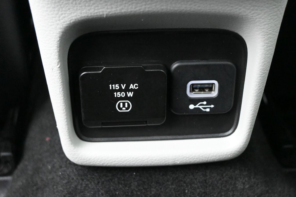 Used 2019 Jeep Compass Latitude w/ Popular Equipment Group FWD image 12