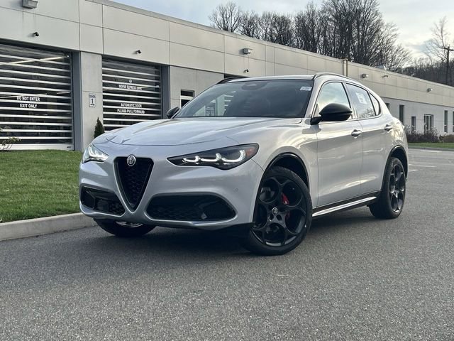 New 2026 Alfa Romeo Stelvio Sprint image 1