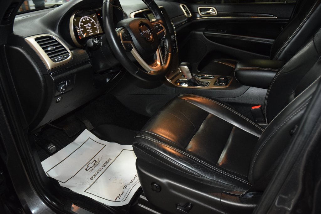 Used 2017 Jeep Grand Cherokee Limited image 40