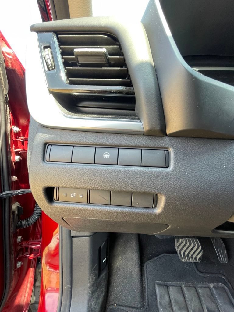 Used 2021 Nissan Rogue SV AWD/4WD image 12