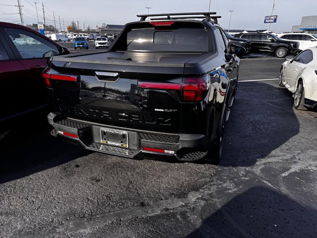 Used 2024 Hyundai Santa Cruz Night image 3