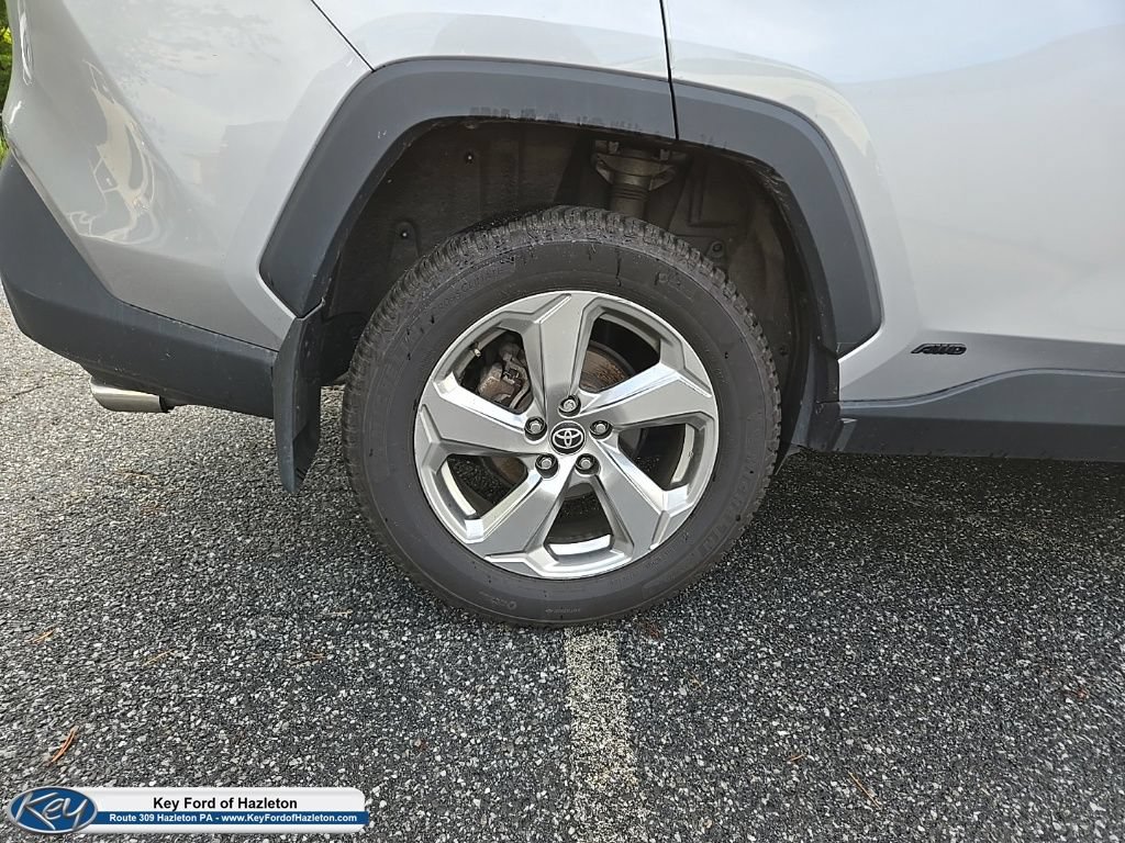 Used 2021 Toyota RAV4 AWD Hybrid image 14