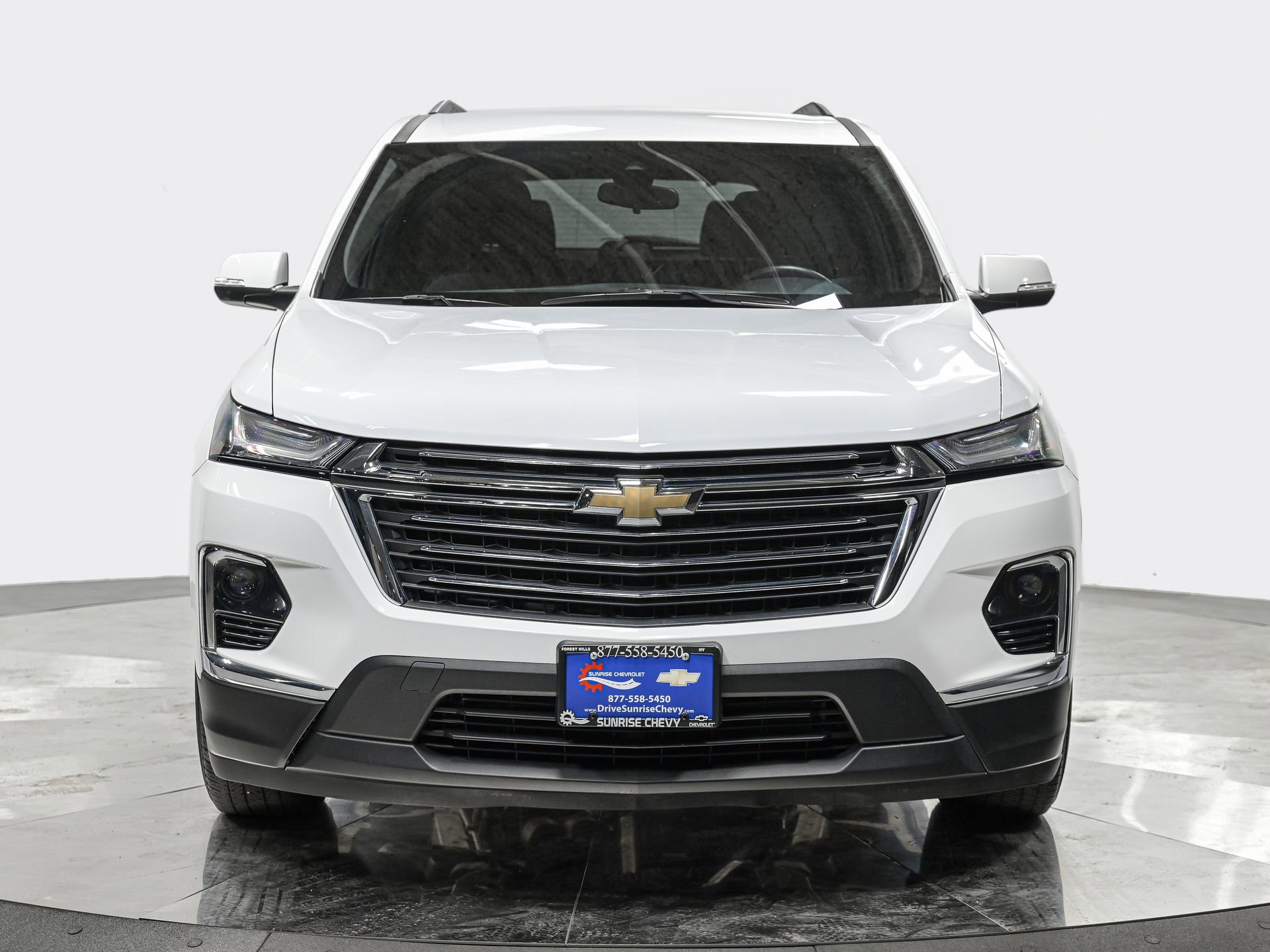 Used 2023 Chevrolet Traverse LT w/ LPO, Floor Liner Package image 10