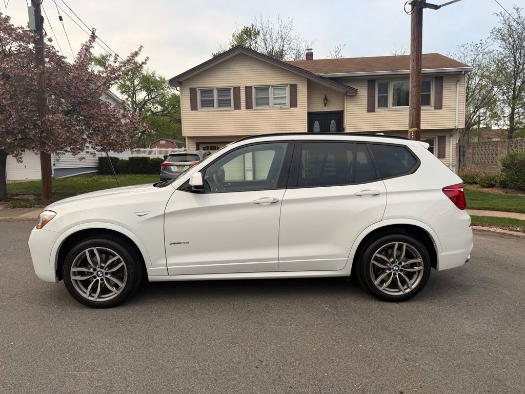 Used 2017 BMW X3 xDrive28i AWD/4WD image 4