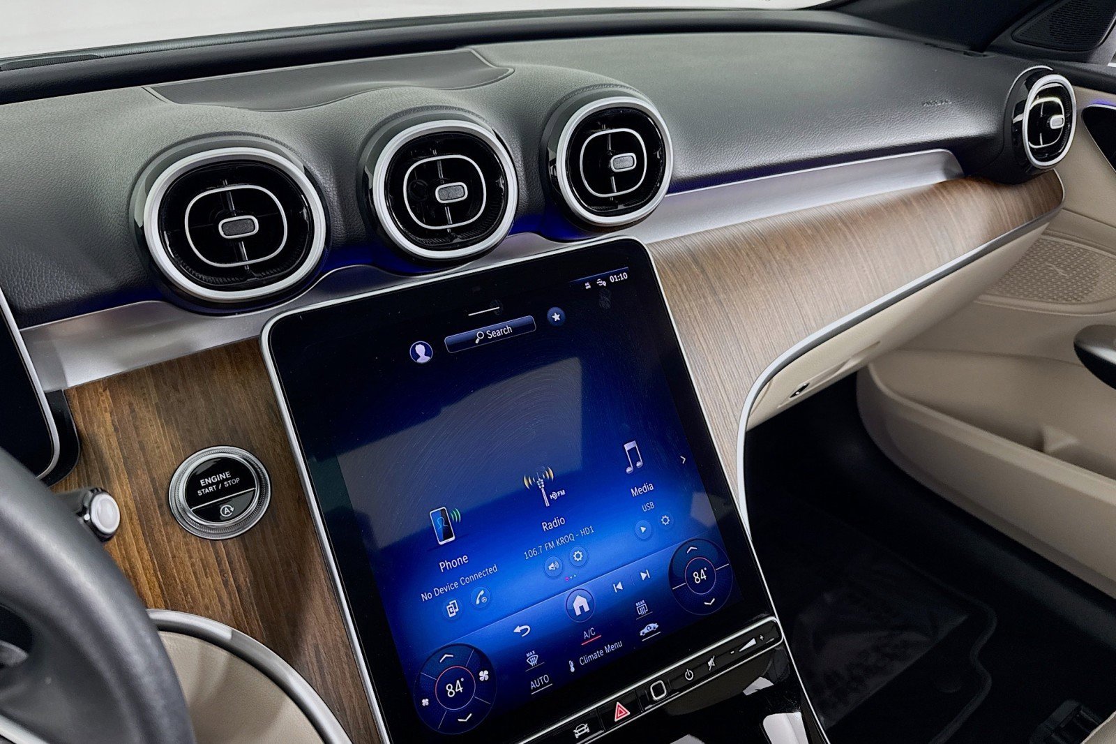 Used 2024 Mercedes-Benz C 300 Sedan image 19