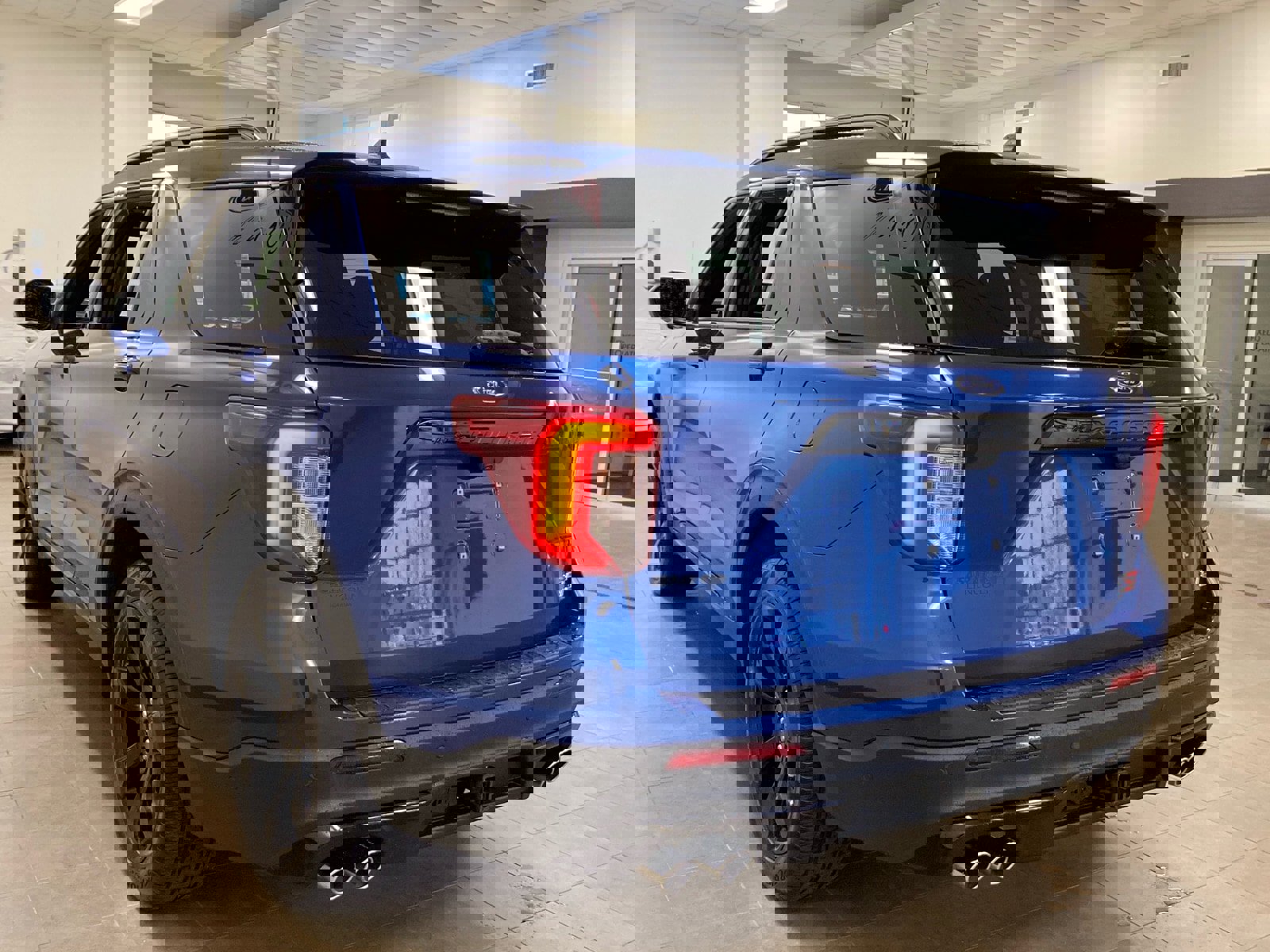 Certified 2023 Ford Explorer ST w/ Equipment Group 401A image 5