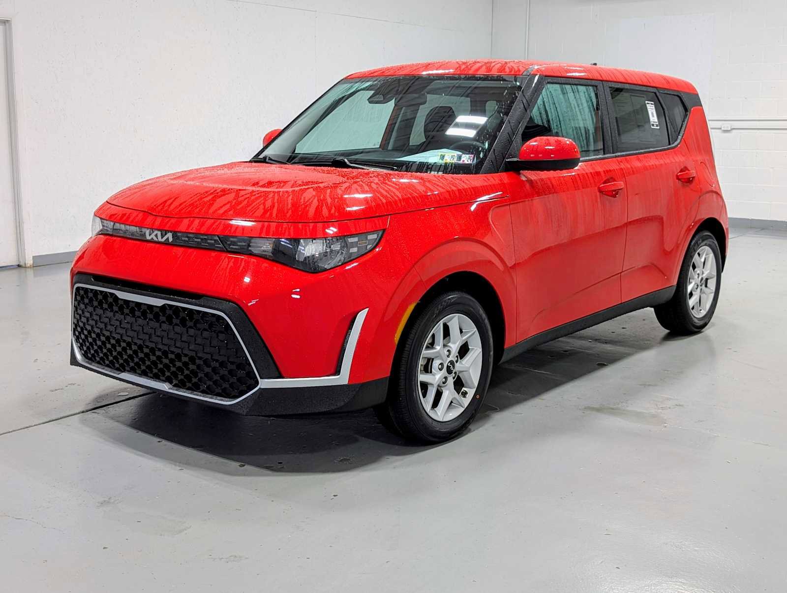 Certified 2023 Kia Soul LX w/ LX Technology Package image 1