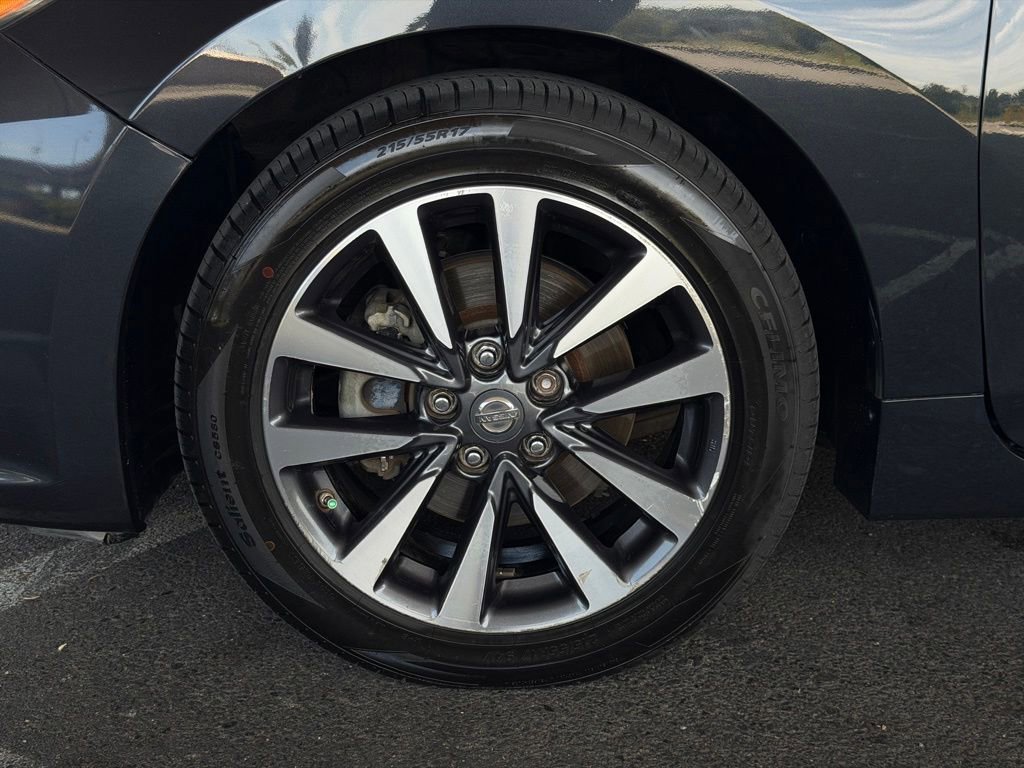 Used 2017 Nissan Altima 2.5 SL FWD image 54