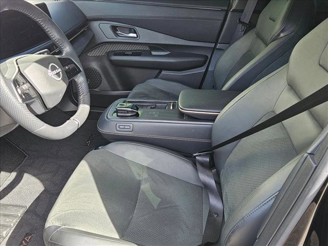 Used 2024 Nissan Ariya FWD image 14