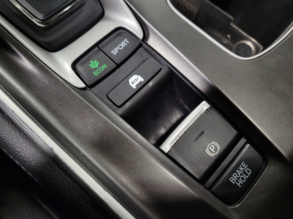 Used 2019 Honda Accord Touring image 16