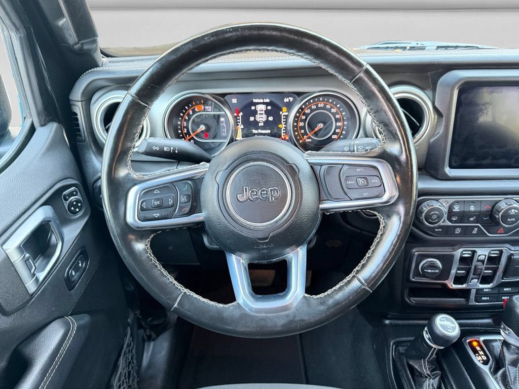 Used 2023 Jeep Wrangler Unlimited Sahara w/ Cold Weather Group AWD/4WD image 12