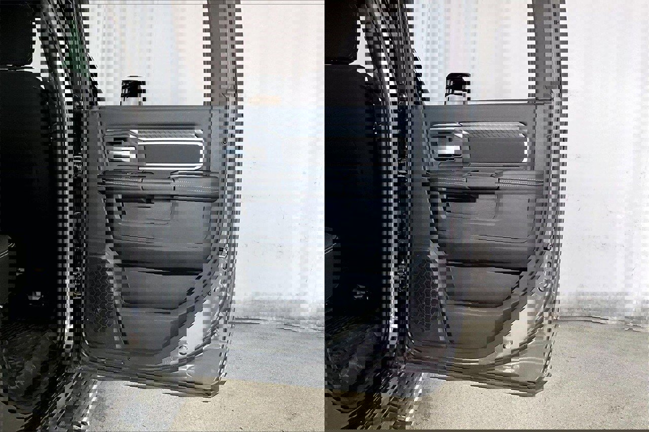 Used 2025 RAM 2500 Lone Star image 23