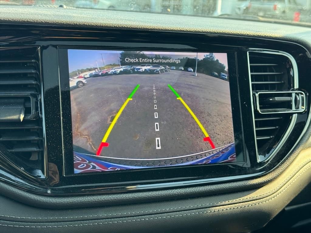 Used 2022 Dodge Durango GT image 25