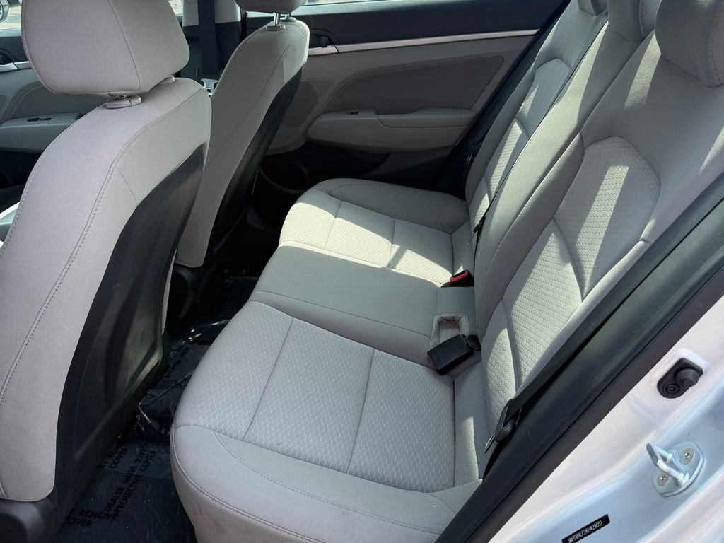 Used 2019 Hyundai Elantra SEL FWD image 31