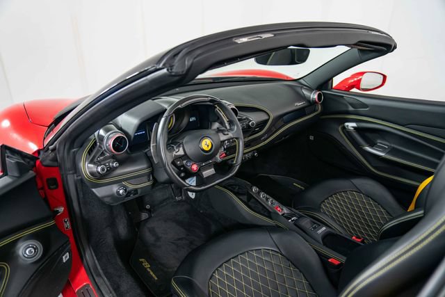 Used 2023 Ferrari F8 Tributo RWD image 17