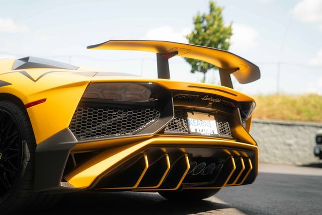 Used 2016 Lamborghini Aventador LP 750-4 Superveloce AWD/4WD image 33
