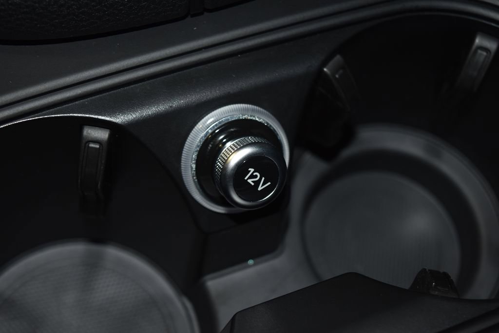 Certified 2025 Porsche Cayenne image 18