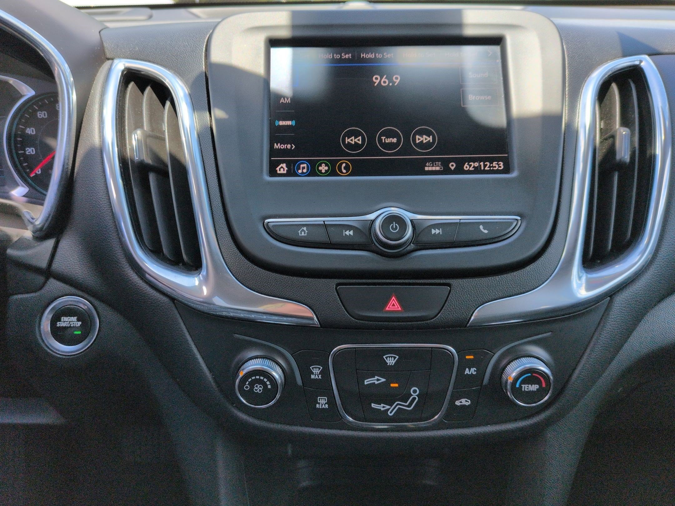 Used 2021 Chevrolet Equinox LT AWD/4WD image 22