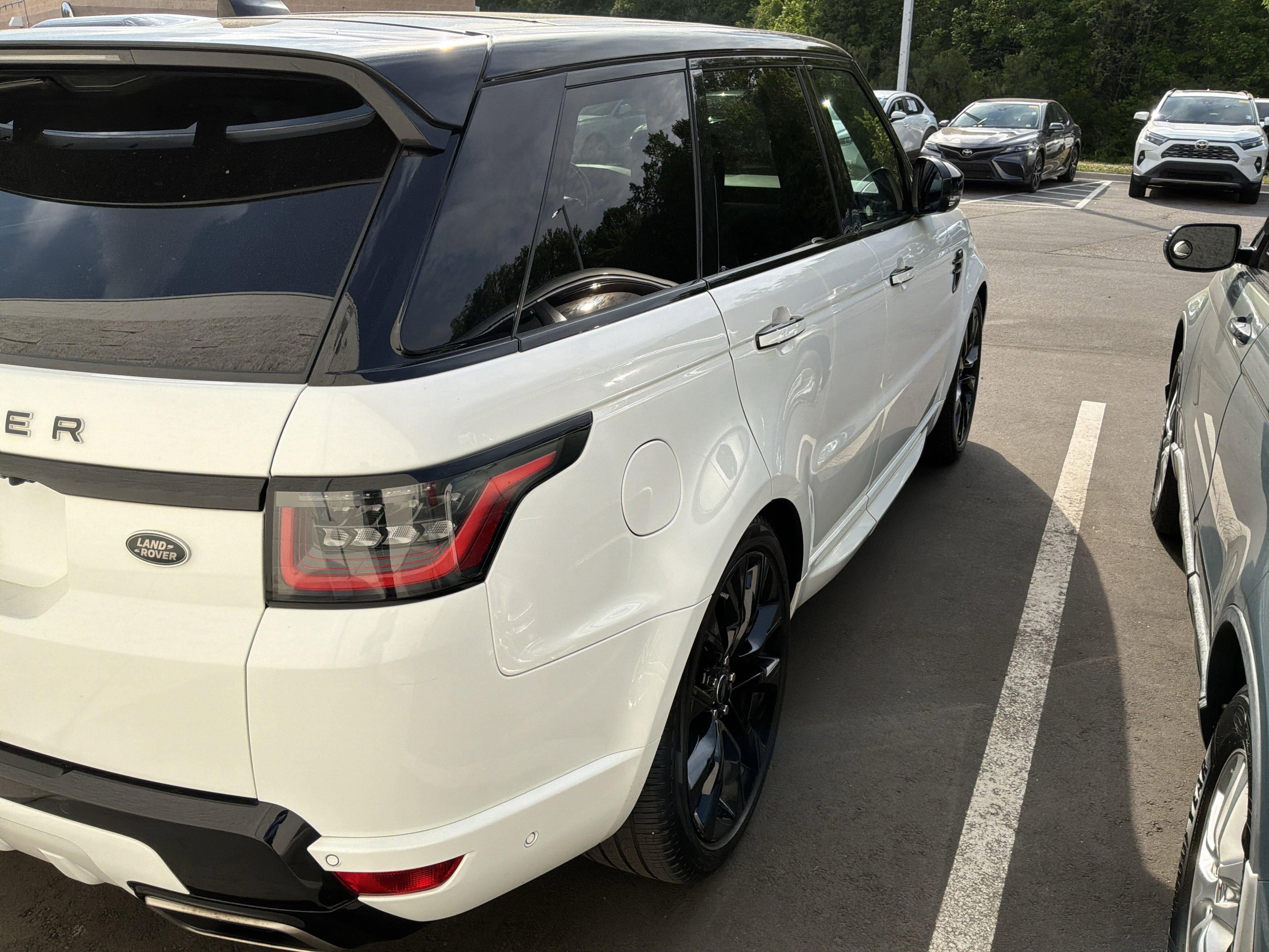 Used 2022 Land Rover Range Rover Sport HST AWD/4WD image 42