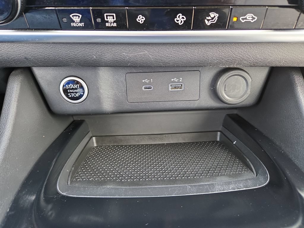 Used 2023 Nissan Rogue SV FWD image 25