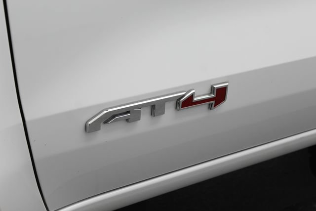 New 2025 GMC Canyon AT4 AWD/4WD image 13
