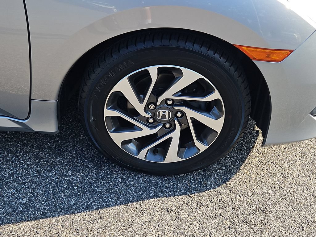 Used 2016 Honda Civic EX image 10