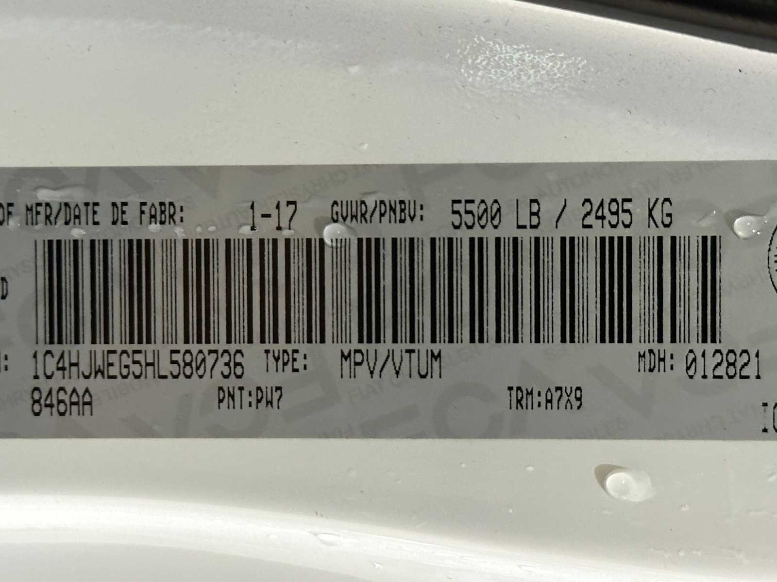 Used 2017 Jeep Wrangler Unlimited Sahara image 29