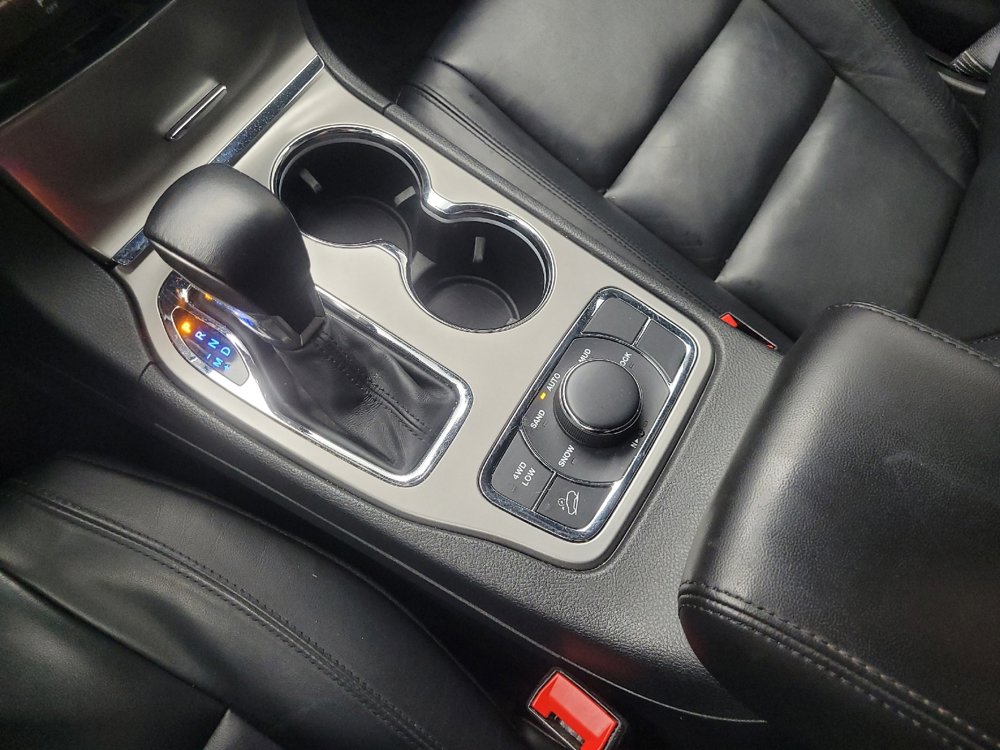 Used 2022 Jeep Grand Cherokee Limited image 26