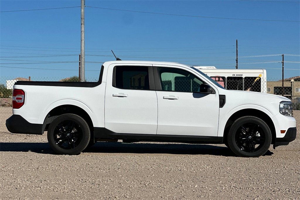 Used 2024 Ford Maverick Lariat image 3