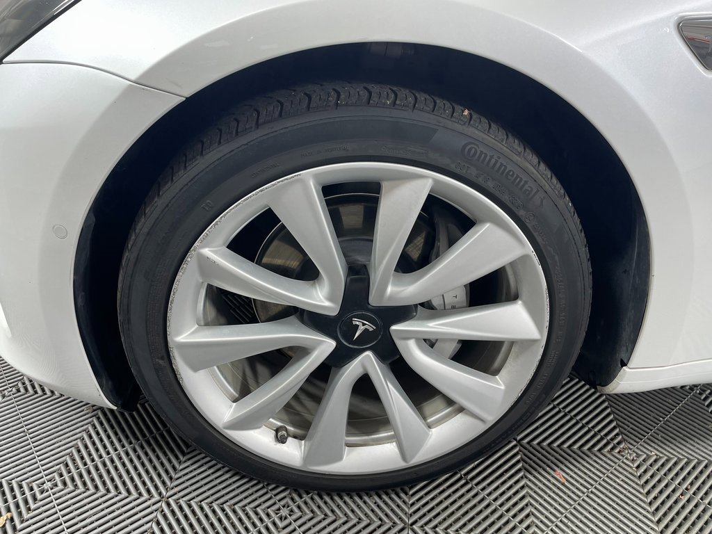 Used 2020 Tesla Model 3 Long Range image 16