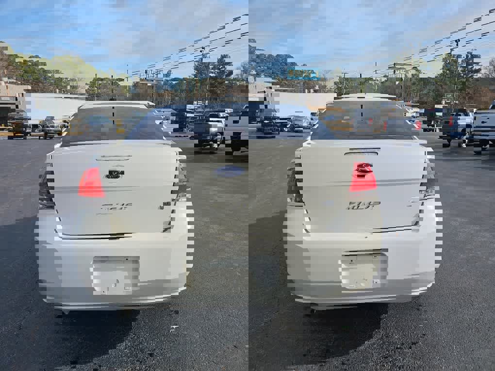 Used 2011 Ford Focus SE image 4