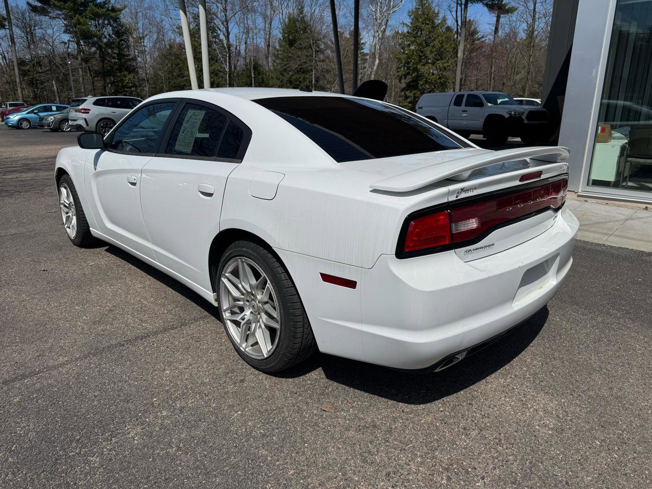 Used 2014 Dodge Charger SXT Plus image 3