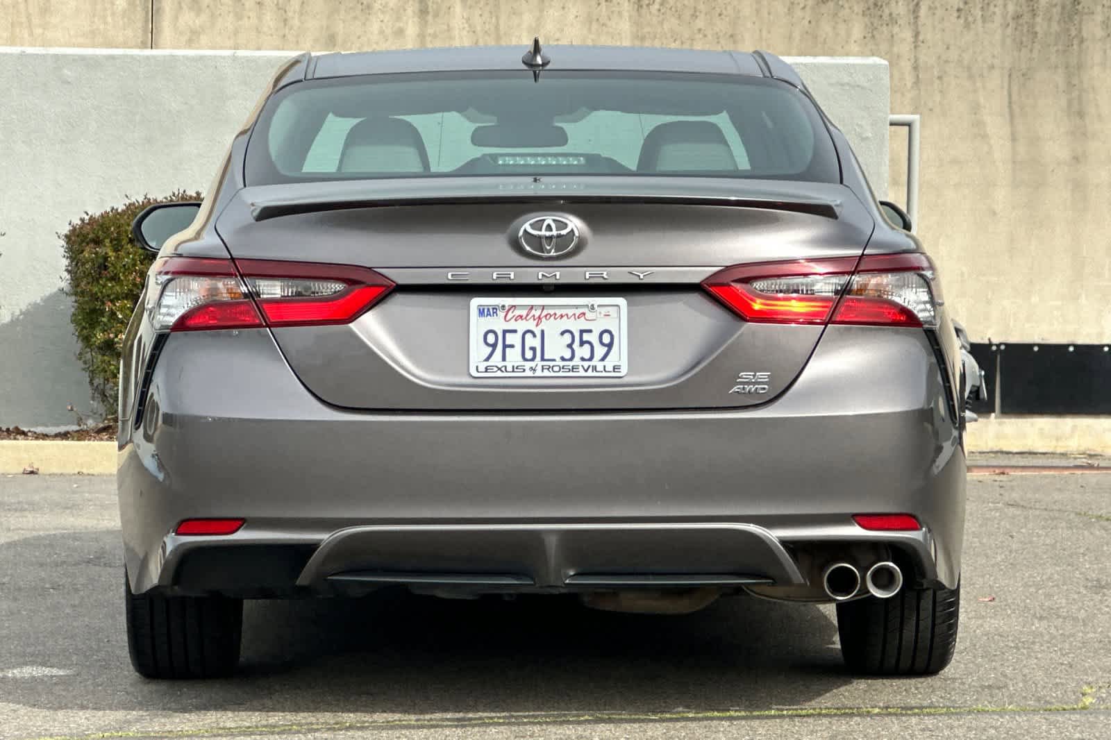 Used 2023 Toyota Camry SE image 8